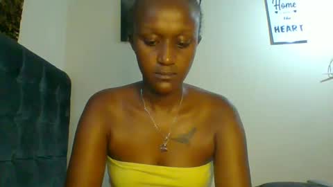 Snapshot of sexsy_sally chatting on December 2024 04:27:02 PM sexsysally online show from December 2024 04:27:02 PM