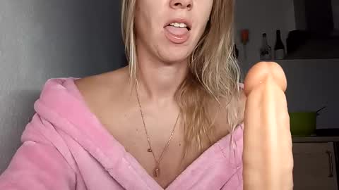 Snapshot of sexualangel chatting on June 2026 02:22:02 AM Verona online show from June 2026 02:22:02 AM