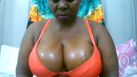sexxi_ebony online show from November 2025 05:23:02 AM
