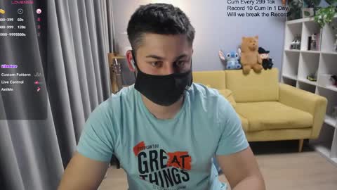 Snapshot of sexxxdickbig chatting on April 2026 08:53:02 PM Tommy online show from April 2026 08:53:02 PM