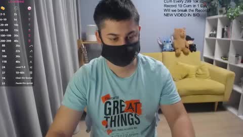 Snapshot of sexxxdickbig chatting on April 2026 07:03:02 AM Tommy online show from April 2026 07:03:02 AM