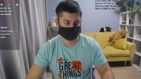 Snapshot of sexxxdickbig chatting on April 2026 09:22:02 AM Tommy online show from April 2026 09:22:02 AM