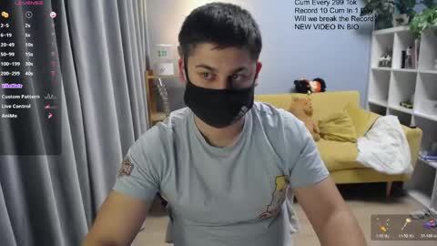 Snapshot of sexxxdickbig chatting on April 2026 08:26:02 PM Tommy online show from April 2026 08:26:02 PM