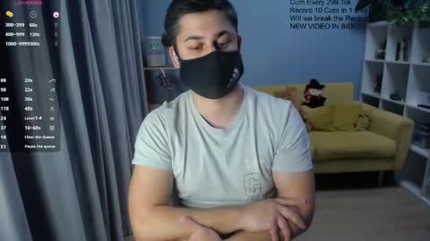 Snapshot of sexxxdickbig chatting on May 2026 08:04:02 PM Tommy online show from May 2026 08:04:02 PM