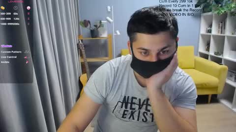 Snapshot of sexxxdickbig chatting on May 2026 07:30:02 PM Tommy online show from May 2026 07:30:02 PM