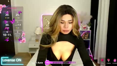 Snapshot of sexxxy_phoenix chatting on April 2026 12:53:02 PM sexxxy_phoenix online show from April 2026 12:53:02 PM