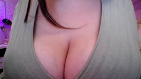 Snapshot of sexxxyprincess chatting on April 2026 02:14:01 AM Princess online show from April 2026 02:14:01 AM