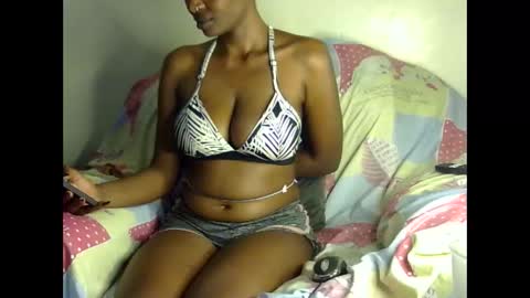 Natural boobs online show from December 2025 11:50:01 AM