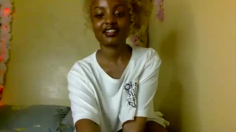 sexxy_daisyy online show from November 2025 05:01:02 PM