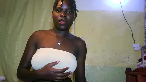 Snapshot of sexxy_gal chatting on April 2026 06:16:01 PM sexxy_gal online show from April 2026 06:16:01 PM