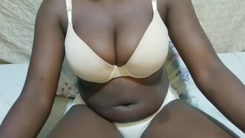Snapshot of sexxy_maya1 chatting on June 2026 06:24:02 PM sexxy_maya1 online show from June 2026 06:24:02 PM