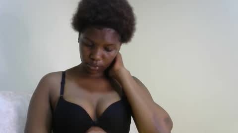 sexxy_zarah online show from December 2025 05:26:02 AM
