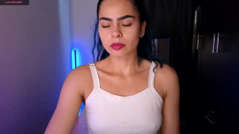  Angie   online show from September 2025 10:44:02 PM