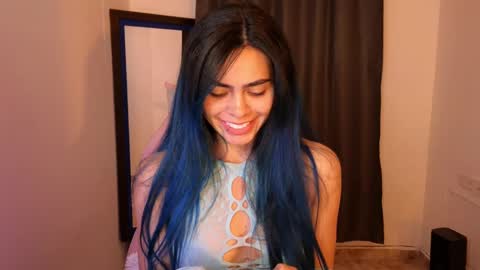  Angie   online show from October 2025 11:24:02 PM