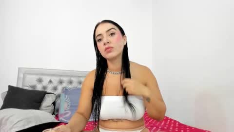 sexxylatincouple1 online show from March 2026 01:06:02 PM