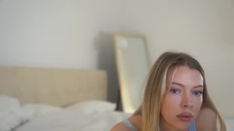 Snapshot of sexxylorry chatting on March 2026 05:45:02 PM Lorry small boobs and Maya big boobs friends with benefits online show from March 2026 05:45:02 PM