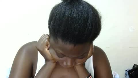 Snapshot of sexxymelanin73 chatting on April 2026 07:53:01 PM Sexy Boobs online show from April 2026 07:53:01 PM