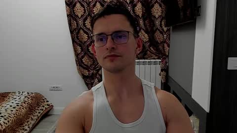 Sexxymuscles4U online show from February 2025 03:05:01 PM