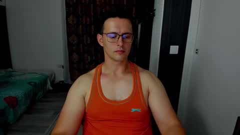 Sexxymuscles4U online show from September 2025 10:48:02 AM