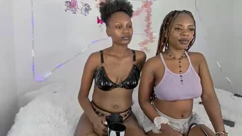 sexxypixie online show from April 2026 09:37:02 PM