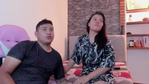 Snapshot of sexxyy_couple_ chatting on March 2026 01:54:02 AM Sexxy-Couple online show from March 2026 01:54:02 AM