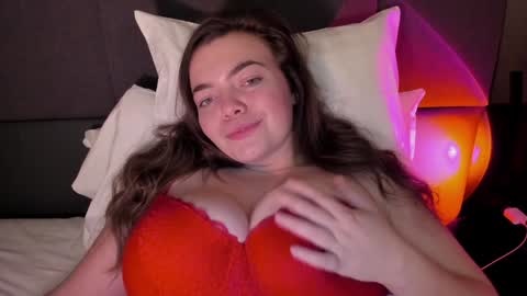 Hello dear. I will be glad to meet you.  see you soon. online show from January 2025 12:22:01 PM