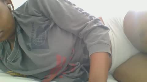 Snapshot of sexy__rhian chatting on April 2026 12:10:01 PM sexy rhian online show from April 2026 12:10:01 PM