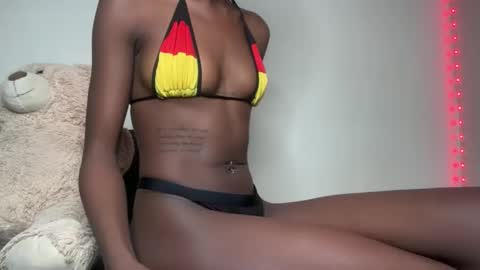 sexy_aluna online show from October 2025 11:05:01 PM