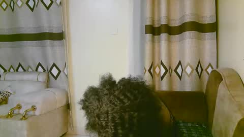 Ariana online show from November 2025 08:25:02 PM