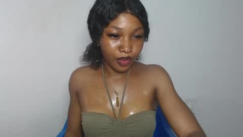 sexy_bluey247 online show from April 2026 04:52:01 PM