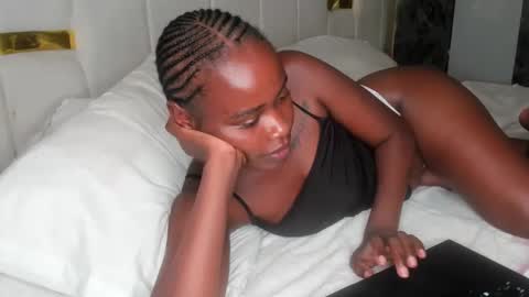 Snapshot of sexy_cutejoy chatting on February 2025 02:43:01 PM Joy online show from February 2025 02:43:01 PM