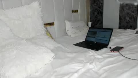 Snapshot of sexy_cutejoy chatting on February 2025 01:39:01 PM Joy online show from February 2025 01:39:01 PM