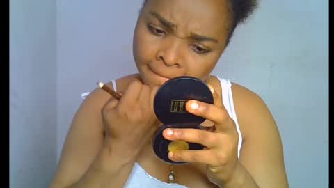 Snapshot of sexy_ebonygirl_ chatting on September 2025 08:43:02 PM Clara online show from September 2025 08:43:02 PM