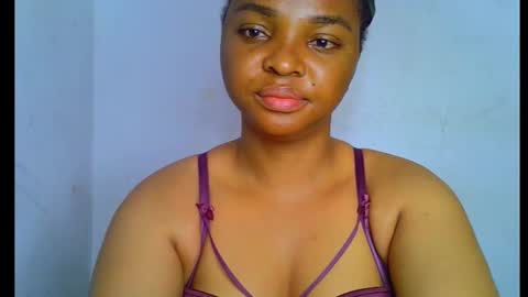 Snapshot of sexy_ebonygirl_ chatting on September 2025 02:50:02 AM Clara online show from September 2025 02:50:02 AM