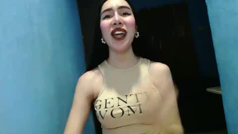 sexy_emily92 online show from February 2026 07:48:01 AM