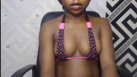 Angela online show from October 2025 07:26:02 AM