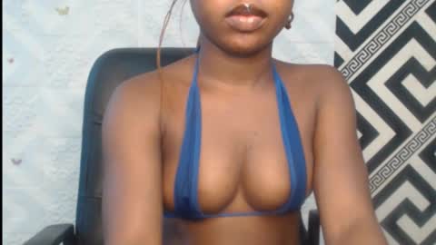 Angela online show from October 2025 08:23:02 AM