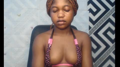 Angela online show from October 2025 06:45:02 AM