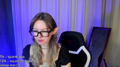 Snapshot of sexy_forest_fairy_ chatting on November 2025 08:40:01 AM Forest fairy online show from November 2025 08:40:01 AM