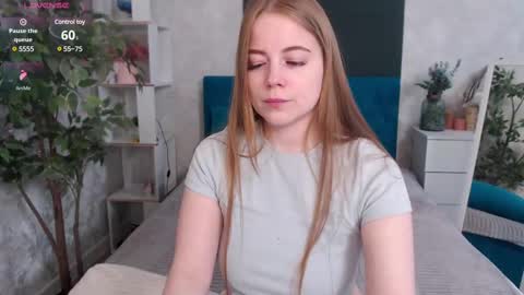 Snapshot of sexy_jenny18 chatting on March 2025 12:11:02 PM Jennifer online show from March 2025 12:11:02 PM