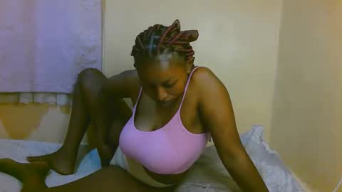 sexy_latasha online show from March 2026 06:42:02 PM