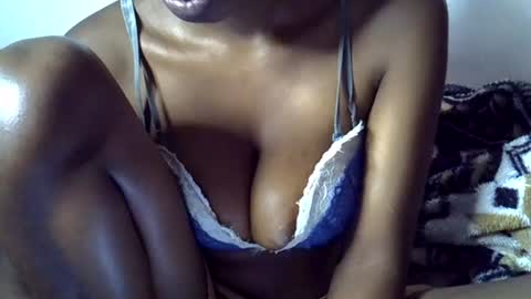 Snapshot of sexy_leila3 chatting on June 2026 05:46:02 AM kayla online show from June 2026 05:46:02 AM