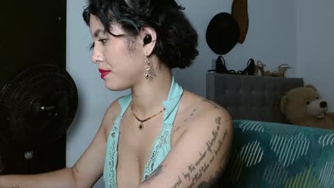 Snapshot of sexy_lia_latina chatting on April 2026 02:51:01 AM Celeste online show from April 2026 02:51:01 AM