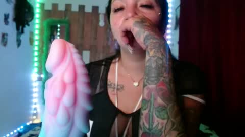 sexy lolas online show from January 2025 04:12:01 AM