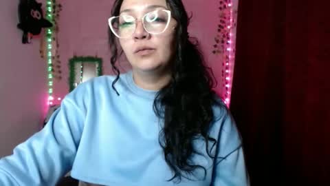 sexy lolas online show from February 2025 06:04:01 AM