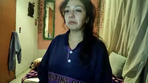 sexy lolas online show from November 2025 12:42:01 AM