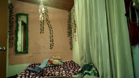 sexy lolas online show from November 2025 03:50:01 AM