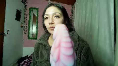 sexy lolas online show from December 2025 09:03:01 AM