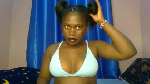 Snapshot of sexy_lunar chatting on April 2026 08:11:02 PM lunar online show from April 2026 08:11:02 PM