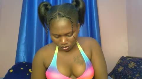 Snapshot of sexy_lunar chatting on April 2026 09:33:02 AM lunar online show from April 2026 09:33:02 AM